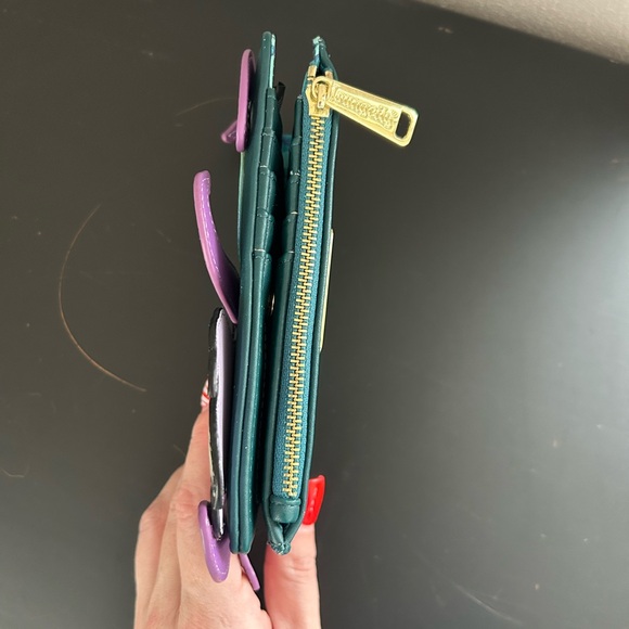 Loungefly Disney Villians Scene Ursula Crystal Ball and Ariel Flap Wallet - Picture 5 of 8